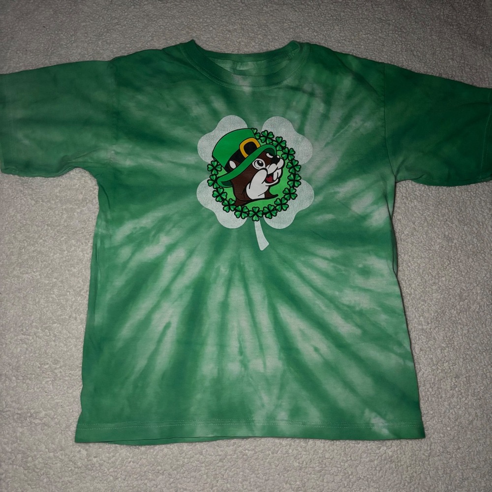 Buc-ee's Kids Green Tie Dye St Patricks Day Shamrockin Gnomies T-Shirt Size YM